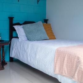 Lolas Hostal Hab Individual 2 Baño Compartido