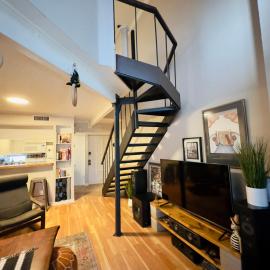 HiFi Sound & Comfort - Uptown Dallas / 2-story loft