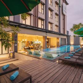 Kamaniiya Petitenget Seminyak, hotel in Seminyak