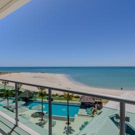 Sea Side 411
