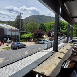 Coach House Inn, hotel di Bright