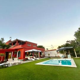 Sunset and oceanview 1 bedroom apartment with shared pool, hotel a Salobre