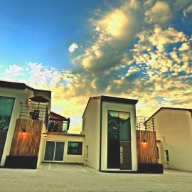 The Ocean Pension، فندق في جيجو