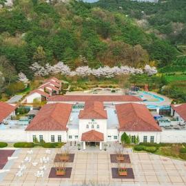 Damyang Spa and Tourist Hotel, готель у місті Дам'янг