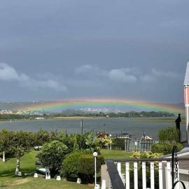 5 Tides End and 5 on Tides End, hotel in Knysna