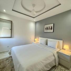 A3 Appartement chic & moderne 2 chambres, 10 min Hay Riad