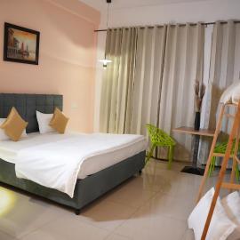 Pine Hideout, hotel u gradu 'Kathua'