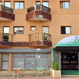 Jess Hotel, hotell i Atigan