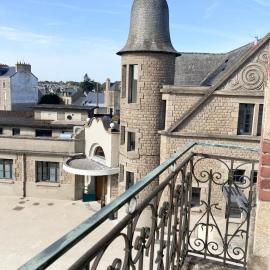 La Belle Consigne - Appartements Dinan Centre Gare, hotel u Dinanu