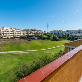 2BR Penthouse Miraflores Golf