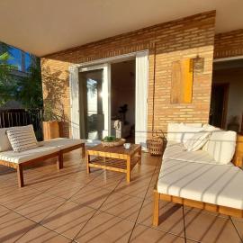 Casa en Valencia, piscina, cerca de golf, playas, moto Gp, Hotel in Valencia