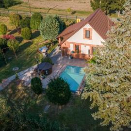 Pósteleki Vendégház-Nyugalom Szigetei, khách sạn ở Gyula