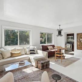 Boutique Flats on Fort Scott Drive -1BR exec suites, free parking, hotel in Arlington