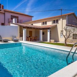 Wunderschöne Villa mit privatem Pool, Klima, WLAN
