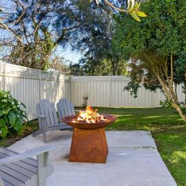 Golden Sands Pet Friendly 2 Mins Walk to Beach, hotel in Culburra Beach