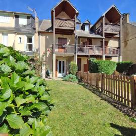 Le petit Vénasque, T2, jardin, parking, 4 personnes, hotel a Saint-Mamet