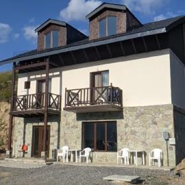Khando2023, hotel in Gudauri