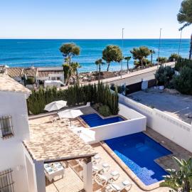 Bianca - by Almarina Villas, hotel en Teulada