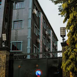 Viesnīca JEVENOM HOTEL pilsētā Ibafo