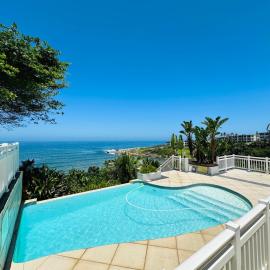 Summer Lodge Villa 1, hotel in Uvongo Beach