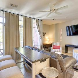 Tuscaloosa Condo: Steps to Bryant-Denny Stadium!