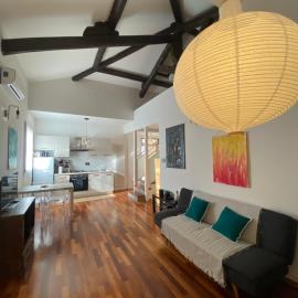La Casa di Giulia, spazioso loft su due livelli a 10 minuti di macchina dal centro