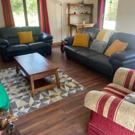 Castlegregory-Seaside 2 Bedroomed Cottage, hotel di Castlegregory