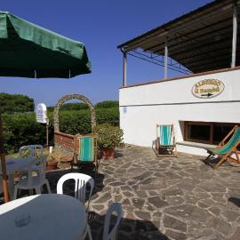 Hotel Holiday Bambù – hotel w mieście Marciana