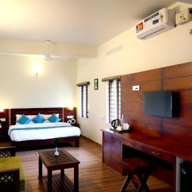 Johns Solitude, hotel in Anachal