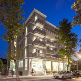 Hotel Star, hotel sa Cesenatico