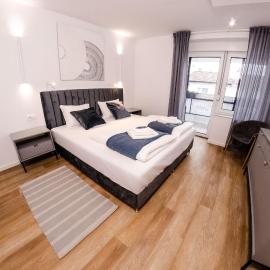 Ljubljana Urban Apartments - Quiet Stay, Free Parking & Netflix
