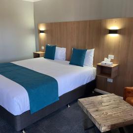 Adrian Motel, hotel i Forbes