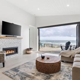 Beachfront Luxury Suite #15 at THE BEACH HOUSE، فندق في كامبل ريفر