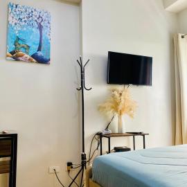 Studio at The Loop، فندق في Camaman