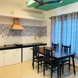 Vyana villa by the beach, hotel in Morjim