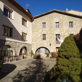 Casa de Colònies Casa Pare Coll, hotel a Gombrèn