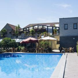 Hotel Pacific, хотел в Weelde