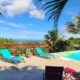 Pipirite Chantant - Studios Vue Mer, hotel in Sainte-Rose