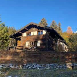 Chalet atypique Colorado Crans-Montana، فندق في كرانس مونتانا