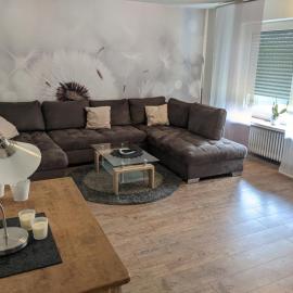 NEU! FeWo Wiesenallee EG, hotel a Geeste