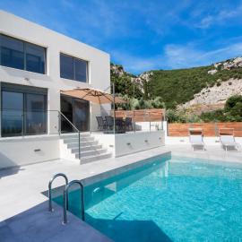 Elthea Villas, hotel in Apolpaina