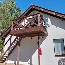 Apartamenti pie jūras 5 cilvēkiem, otrā stāvā, hôtel à Plieņciems
