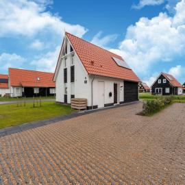 Cozy Retreat with parking, hotel in Scherpenisse