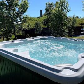 Bjørnebuhytten, Geilo, 13 sengeplasser med privat Jacuzzi og el-bil-lading, готель у місті Гейло