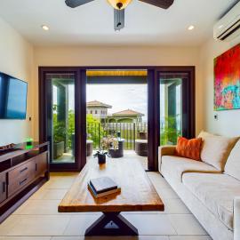 360 Splendor 403 Ocean View Condo- With Breakfast
