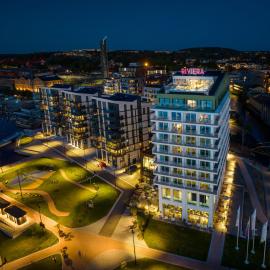 Hotel Riviera, готель у місті Мосс
