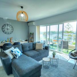 Spacious seafront 3 bedrooms - balcony GOSLM-7