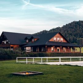 Penzion Pivnice - Jítravský Dvorec, hotel in Rynoltice