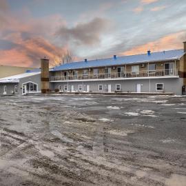 Motel Et Condo Chez Charley, ξενοδοχείο σε Sainte-Anne-de-Beaupré