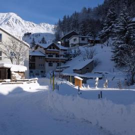 UnderDach Holiday House, hotel Andermattban